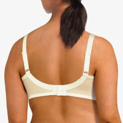 Chantelle HEDONA MINIMIZER BH - KREM HVIT 11 Chantelle HEDONA MINIMIZER BH - KREM HVIT -Undertoy Salgsbutikk 2263972 chantelle hedona bh off white