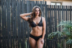 Wonderbra REFINED GLAMOUR BH M/BØYLE VATTERT - SVART -Undertoy Salgsbutikk 3590740 bh mboyle vattert