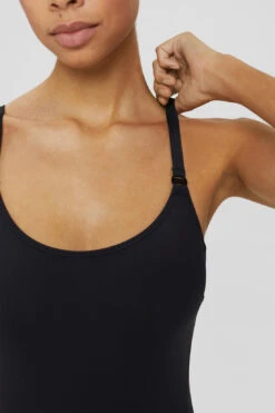 ESPRIT BADEDRAKT UTEN VATTERING OG MED SPILER - SVART -Undertoy Salgsbutikk 3839926 badedrakt