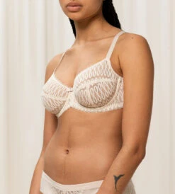 Triumph AURA SPOLIGHT W BH UTEN VATTERING - OFF WHITE