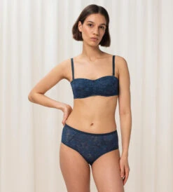 Triumph AMOURETTE CHARM MAXI TRUSE - BLÅ -Undertoy Salgsbutikk 3942768 amourette charm maxi truse bla