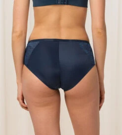 Triumph AMOURETTE CHARM MAXI TRUSE - BLÅ -Undertoy Salgsbutikk 3942770 amourette charm maxi truse bla