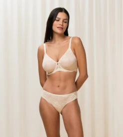 Triumph AMOURETTE CHARM BRAZILIAN TRUSE - OFF WHITE 11 Triumph AMOURETTE CHARM BRAZILIAN TRUSE - OFF WHITE -Undertoy Salgsbutikk 3942847 amourette charm brazilian truse off white