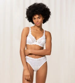 Triumph AMOURETTE 300 W BLONDE BH - HVIT -Undertoy Salgsbutikk 3943124 amourette 300 w blonde bh hvit