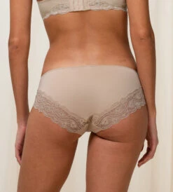 Triumph LOVELY MICRO HIPSTER TRUSE - BEIGE -Undertoy Salgsbutikk 3943189 lovely micro hipster truse beige