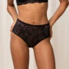 Triumph AMOURETTE CHARM MAXI TRUSE - SVART -Undertoy Salgsbutikk 3943338 amourette charm maxi truse svart