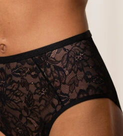 Triumph AMOURETTE CHARM MAXI TRUSE - SVART -Undertoy Salgsbutikk 3943339 amourette charm maxi truse svart