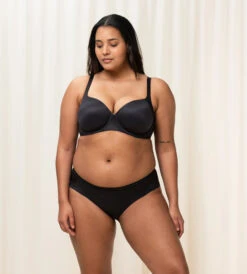 Triumph BODY MAKE-UP SOFT TOUCH VATTERT BH - SVART 11 Triumph BODY MAKE-UP SOFT TOUCH VATTERT BH - SVART -Undertoy Salgsbutikk 3943422 body make up soft touch vattert bh svart