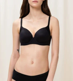 Triumph BODY MAKE-UP SOFT TOUCH VATTERT BH - SVART 12 Triumph BODY MAKE-UP SOFT TOUCH VATTERT BH - SVART -Undertoy Salgsbutikk 3943426 body make up soft touch vattert bh svart