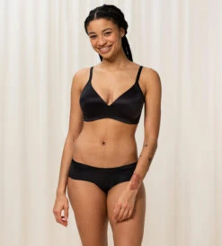 Triumph BODY MAKE-UP SOFT TOUCH P EX BH UTEN SPILER - SVART -Undertoy Salgsbutikk 3943438 body make up soft touch p ex bh uten spiler svart