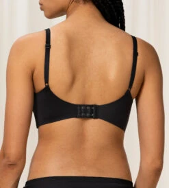 Triumph BODY MAKE-UP SOFT TOUCH P EX BH UTEN SPILER - SVART -Undertoy Salgsbutikk 3943440 body make up soft touch p ex bh uten spiler svart
