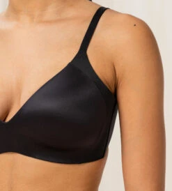 Triumph BODY MAKE-UP SOFT TOUCH P EX BH UTEN SPILER - SVART -Undertoy Salgsbutikk 3943441 body make up soft touch p ex bh uten spiler svart