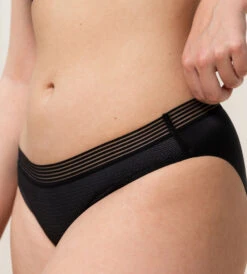 Triumph INFINITE TAI TRUSE - SVART -Undertoy Salgsbutikk 3943455 infinite tai truse svart