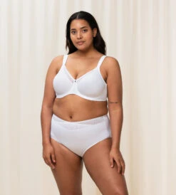 Triumph TRUE SHAPE SENSATION W01 MINIMIZER BH - HVIT -Undertoy Salgsbutikk 3944988 true shape sensation w01 minimizer bh hvit