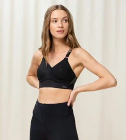 Triumph TRIACTION SPORTS-BH HYBRID LITE P UTEN SPILER - SVART 9 Triumph TRIACTION SPORTS-BH HYBRID LITE P UTEN SPILER - SVART -Undertoy Salgsbutikk 3945039 triaction sports bh hybrid lite p uten spiler svart