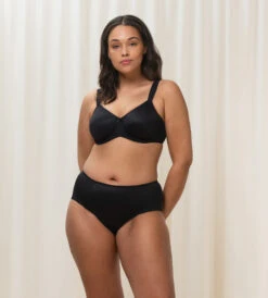 Triumph ESSENTIAL MINIMIZER HIPSTER TRUSE - SVART -Undertoy Salgsbutikk 3945134 essential minimizer hipster truse svart