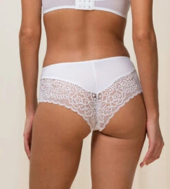 Triumph AMOURETTE SPOTLIGHT HIPSTER TRUSE - HVIT -Undertoy Salgsbutikk 3945167 amourette spotlight hipster truse hvit