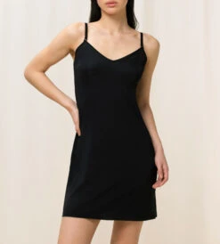 Triumph BODY MAKE-UP UNDERKJOLE - SVART