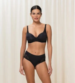 Triumph AMOURETTE SPOTLIGHT BH - SVART -Undertoy Salgsbutikk 3945205 amourette spotlight bh svart