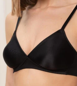 Triumph SOFT SENSATION P BH UTEN SPILER - SVART -Undertoy Salgsbutikk 3945320 soft sensation p bh uten spiler svart