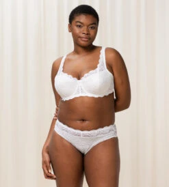 Triumph AMOURETTE 300 WHP BH MED VATTERING - HVIT 12 Triumph AMOURETTE 300 WHP BH MED VATTERING - HVIT -Undertoy Salgsbutikk 3950973 amourette 300 whp bh med vattering hvit