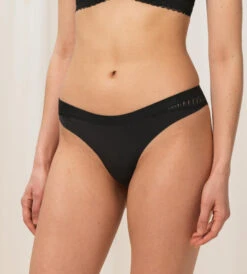 Triumph AURA SPOTLIGHT STRING - SVART