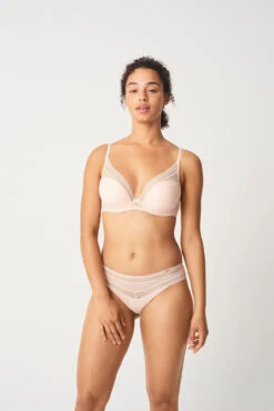 Chantelle FESTIVITE HIPSTER TRUSE - FERSKEN -Undertoy Salgsbutikk 4441639 festivite hipster truse fersken