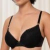 Triumph AURA SPOTLIGHT PUSH UP BH - SVART -Undertoy Salgsbutikk 4523135 aura spotlight push up bh svart