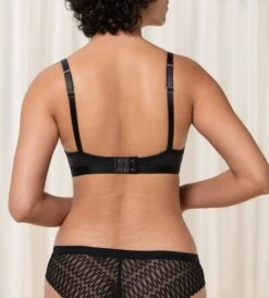 Triumph AURA SPOTLIGHT PUSH UP BH - SVART 8 Triumph AURA SPOTLIGHT PUSH UP BH - SVART -Undertoy Salgsbutikk 4523137 aura spotlight push up bh svart