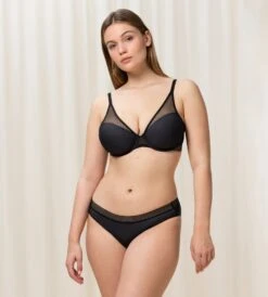 Triumph INFINITE SENSATION BH MED VATTERING - SVART -Undertoy Salgsbutikk 4523501 infinite sensation bh med vattering svart