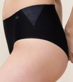Triumph FLEX SMART MAXI TRUSE - SVART -Undertoy Salgsbutikk 4528108 flex smart maxi truse svart