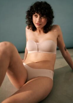 Triumph FLEX SMART DP BH - BEIGE -Undertoy Salgsbutikk 4655503 flex smart dp bh beige