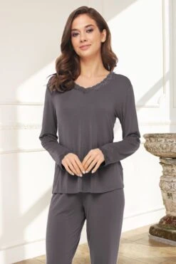 BAMBUS 2-DELT PYJAMAS - GRÅ