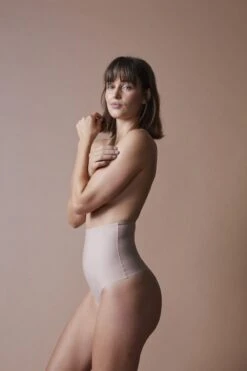 Decoy SHAPEWEAR STRING - BEIGE