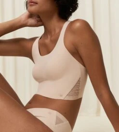 Triumph FLEX SMART TOPP UTEN SPILER - BEIGE