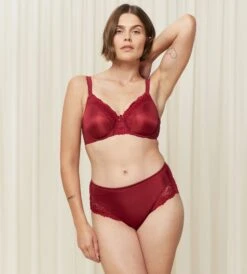 Triumph LADYFORM SOFT W MINIMIZER BH - RØD -Undertoy Salgsbutikk 5075020 ladyform soft w minimizer bh rod