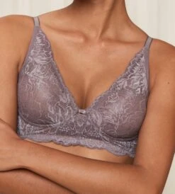 Triumph AMOURETTE CHARM N SPILELØS BH - BRUN 10 Triumph AMOURETTE CHARM N SPILELØS BH - BRUN -Undertoy Salgsbutikk 5075155 amourette charm n spilelos bh brun