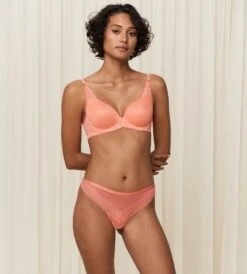 Triumph TEMPTING TULLE STRING TRUSE - ORANSJE -Undertoy Salgsbutikk 5110085 tempting tulle string truse oransje