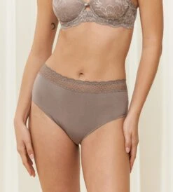 Triumph FEEL OF MODAL MIDI TRUSER - GRÅ