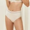 Triumph FEEL OF MODAL MIDI TRUSE - OFF WHITE -Undertoy Salgsbutikk 5110101 feel of modal midi truse off white