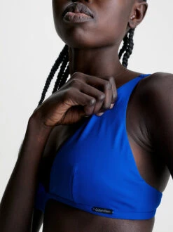 Calvin Klein TREKANT BIKINI CORE ARCHIVE - BLÅ -Undertoy Salgsbutikk 5311077 calvin klein triangle bikini top core archive ultra blue