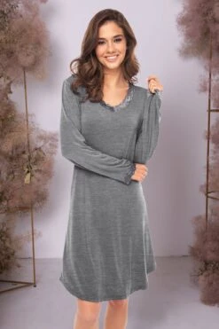 BAMBUS NATTKJOLE LANG ARM - GRÅ