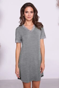 BAMBUS NATTKJOLE KORT ARM - GRÅ