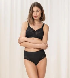 Triumph LADYFORM MAXI TRUSE - SVART -Undertoy Salgsbutikk 5508439 ladyform maxi truse svart