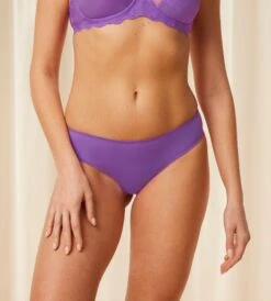 Triumph LOVELY MICRO STRING TRUSE - LILLA